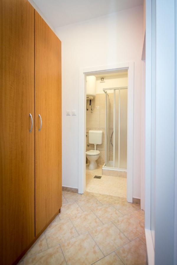 Rooms Villa Maria โรวีน ภายนอก รูปภาพ